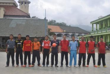 Pertandingan futsal antar kelas