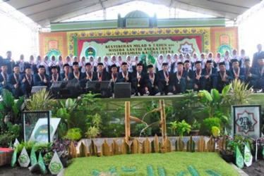 Wisuda Santri PP Darussalam angkatan Ke-5 2016