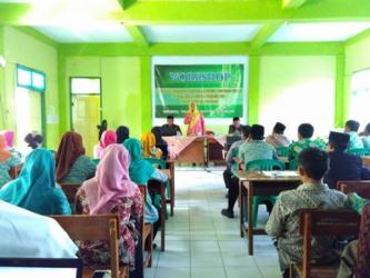 Workshop penggunaan IT kepada guru-guru