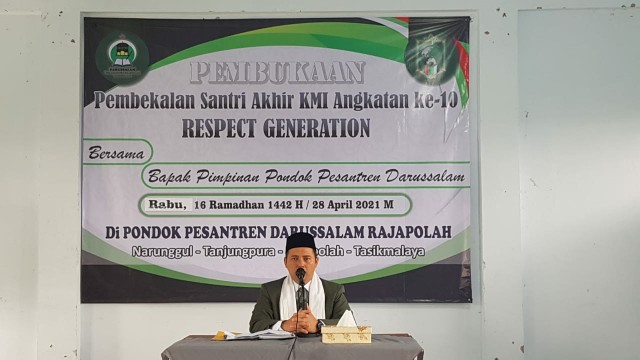 Pembekalan santri Akhir KMI Angkatan Ke - 10 Respect Generation