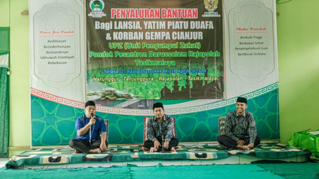 Penyaluran Bantuan oleh Unit Penyerahan Zakat (UPZ)