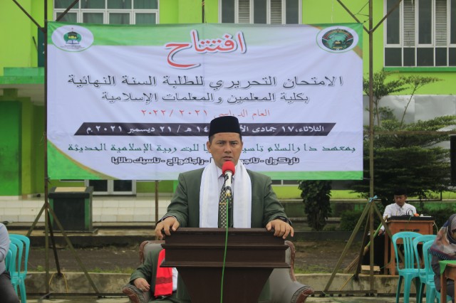 Ujian Konferensif pertama Santri Akhir KMI Alfu Afiah Generation