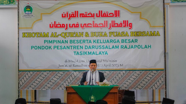 Khotaman Al-Qur`an Dan Buka Bersama Pimpinan Beserta Keluarga Besar Pondok Pesantren Darussalam Rajapolah Tasikmalaya